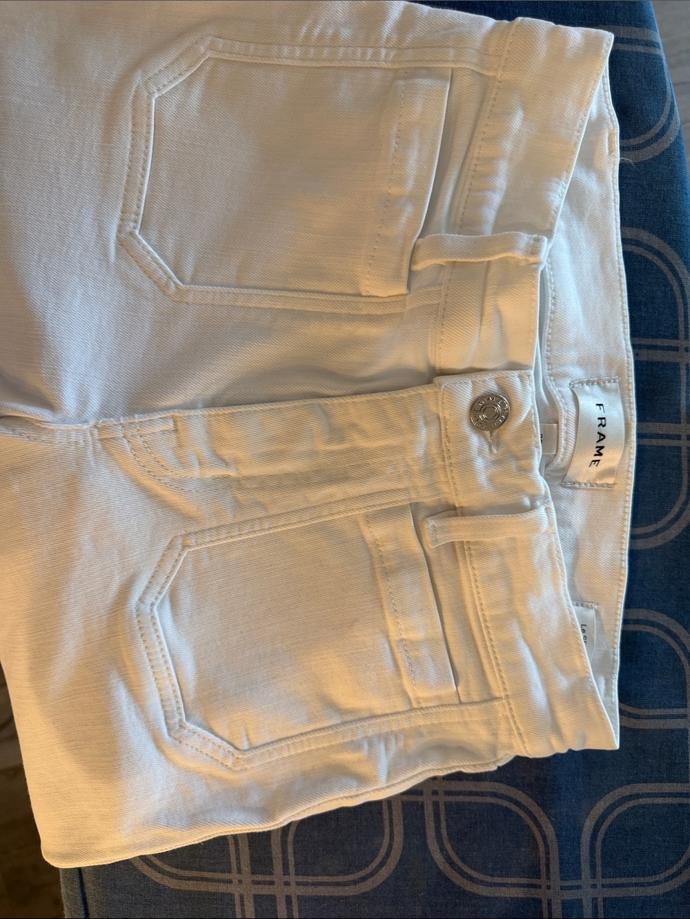 Frame - Le Slim Palazzo Modernist Pocket White Jeans - Picture 4 of 6